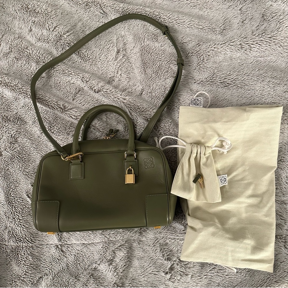 LOEWE Amazona 23 Nappa Calf Leather